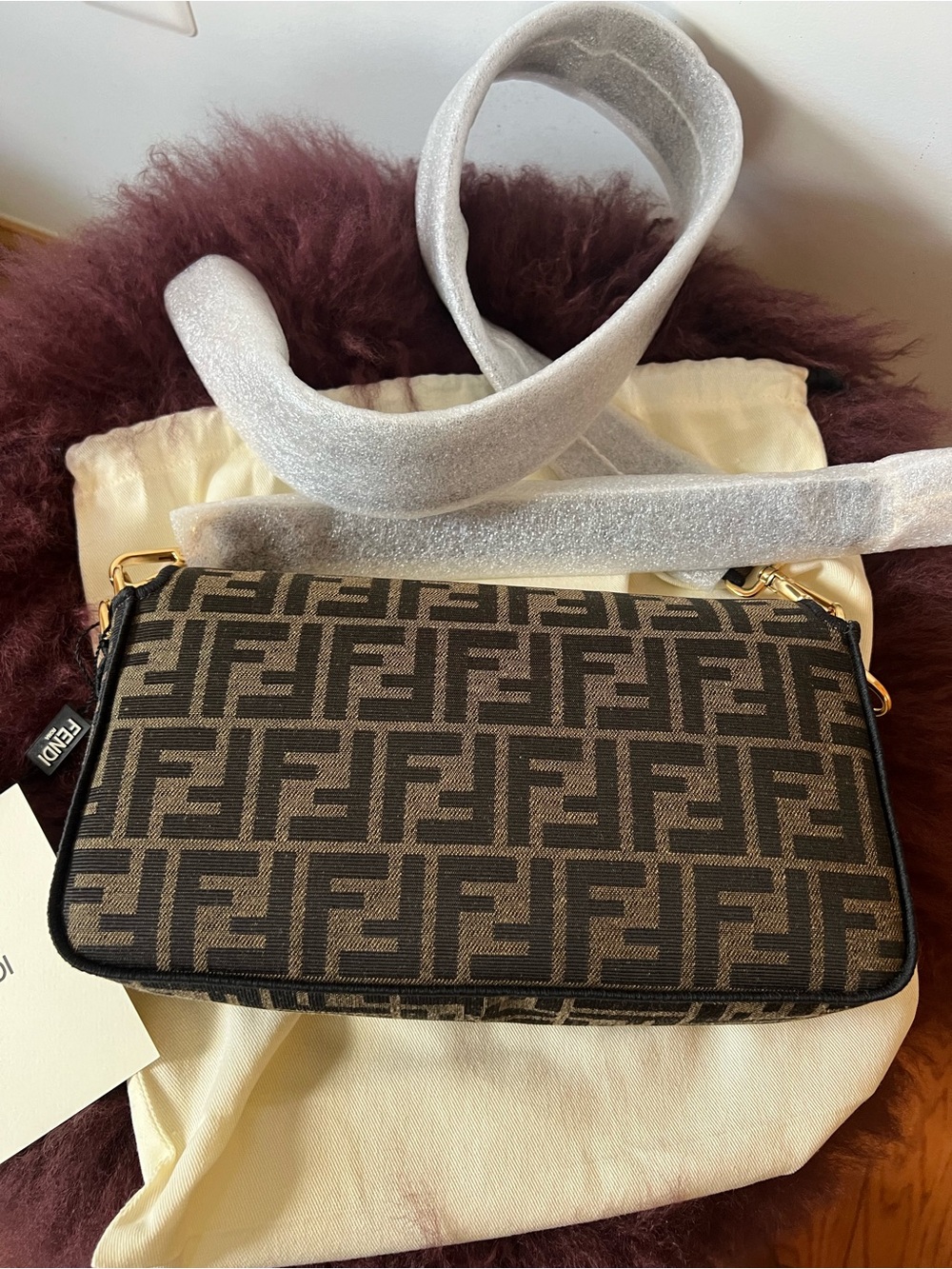 Fendi Baguette Bag in Brown FF Jacquard Fabric Bag NWT MSRP 3850 - Picture 16 of 17